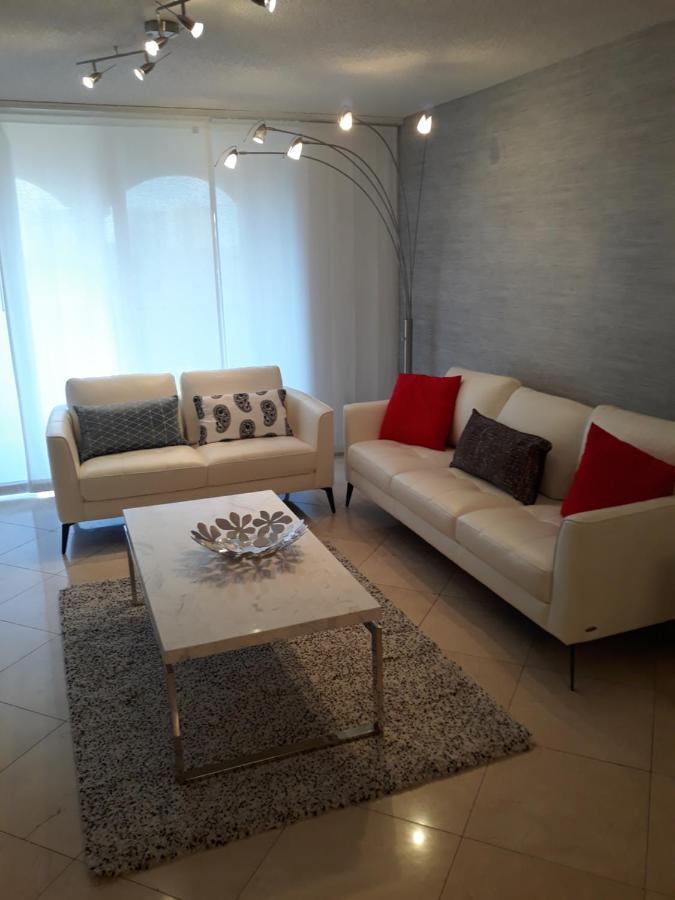 Resort Style In Aventura Florida Экстерьер фото
